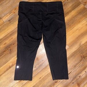 Lululemon Cropped Workout Leggings
